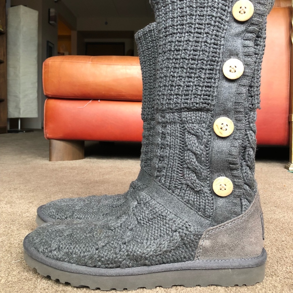 Ugg gray and maroon sweater boots